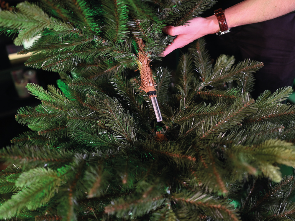 Zusammenstecken & Aufbau der Pure Living Weihnachtsbaum Teile