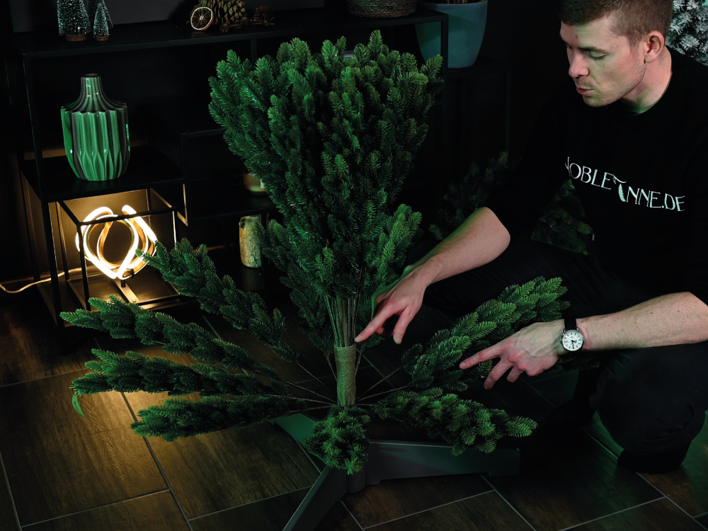 hochgebogenen Äste erleichtern Aufbau